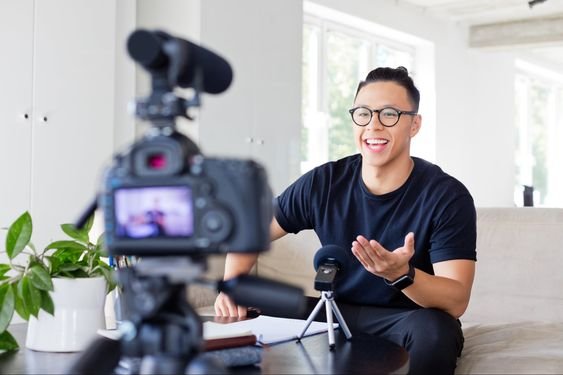 How to become a digital creator on facebook